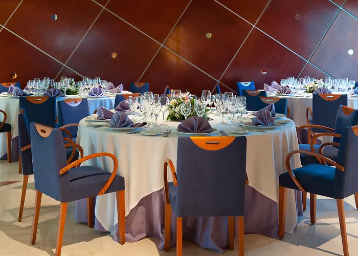 Climia Plaza Hotell 4*