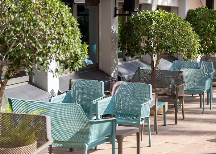 Climia Plaza 4*