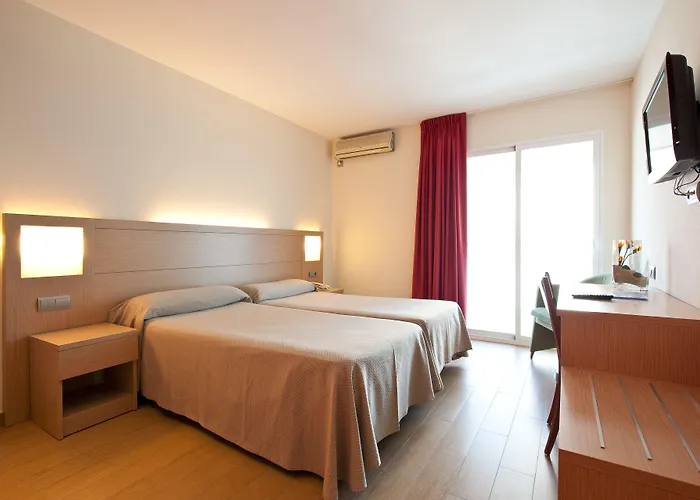 Climia Plaza Hotell