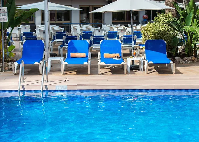 Climia Plaza Hotell 4*