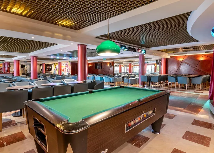 Climia Plaza 4* بينايدورم