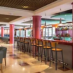 Climia Plaza 호텔 4*
