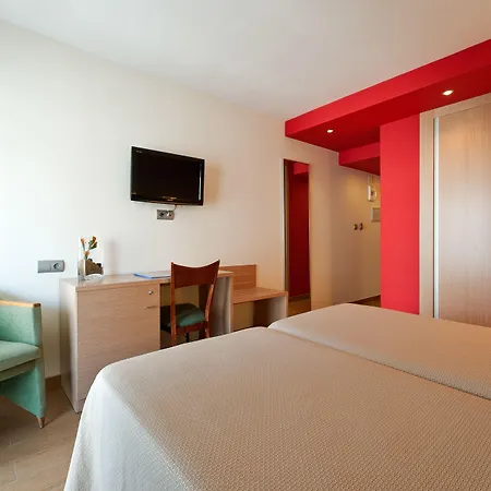 Climia Plaza Отель Бенидорм