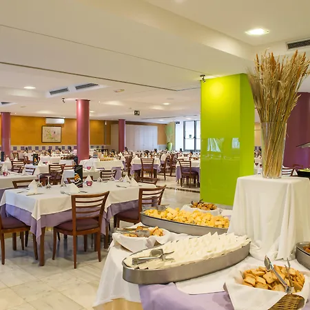 Climia Plaza Hotell 4*